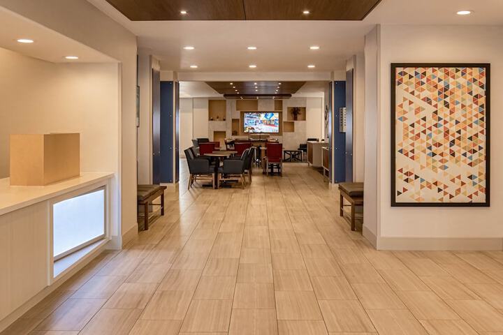 Hotel 4 of 43