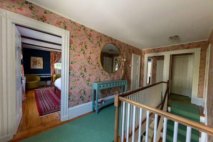Sally Webster Inn