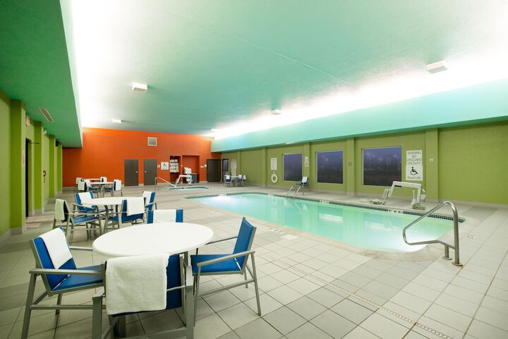 Pool 8 of 43