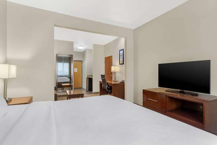 Comfort Suites Brenham