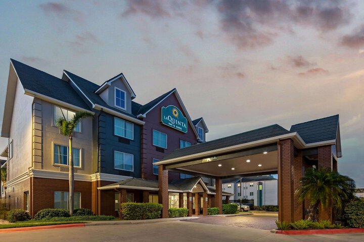 Hotel 2 of 55