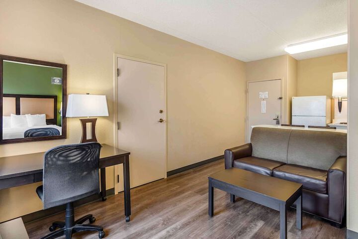 Room 34 of 38