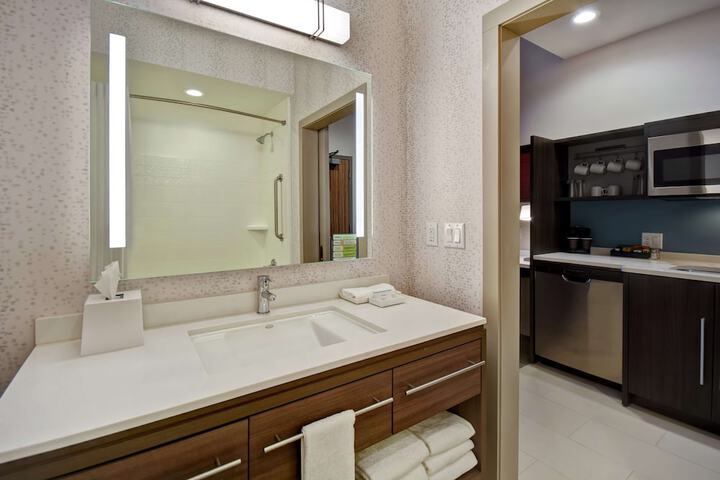 Room 30 of 47