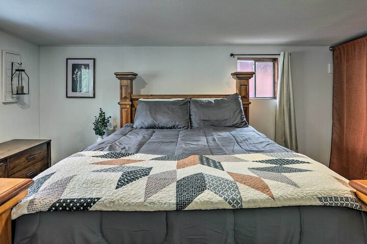 Private La Pine Cabin Rental: 30 Mi to Bend!