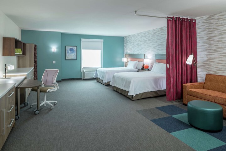 Room 27 of 51