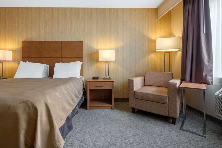 Room 16 of 26