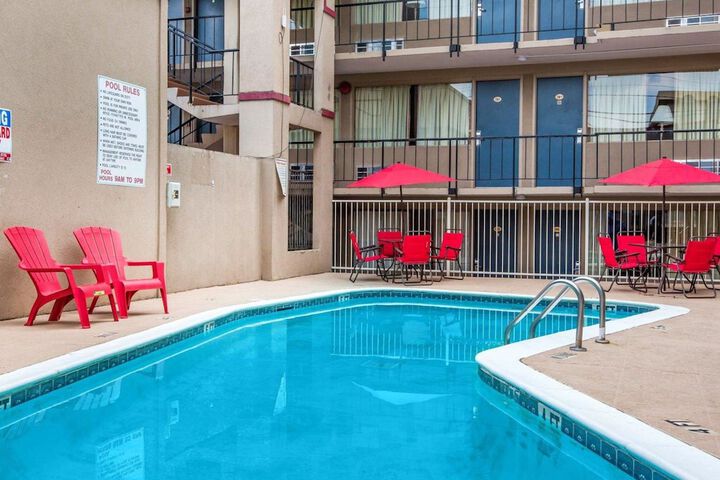 Pool 5 of 30