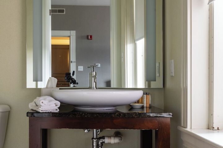 Room 17 of 101