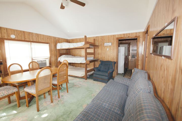 Room 33 of 49