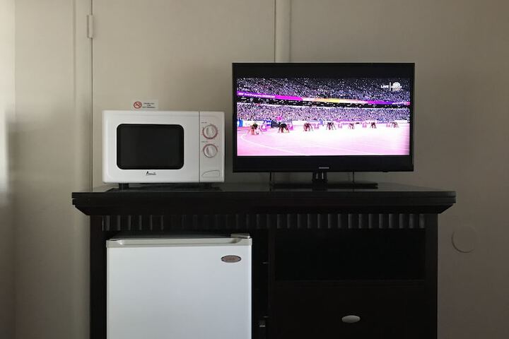 Room 18 of 25