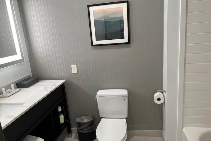 La Quinta Inn & Suites by Wyndham Manchester / Arnold AFB