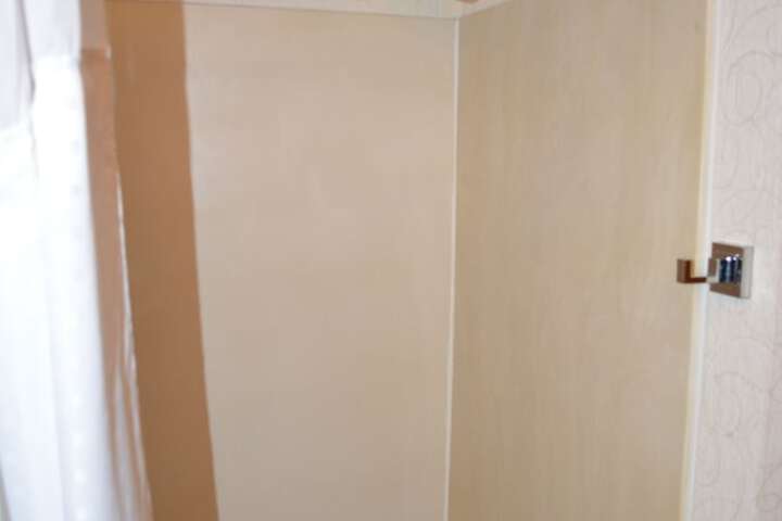 Room 16 of 62