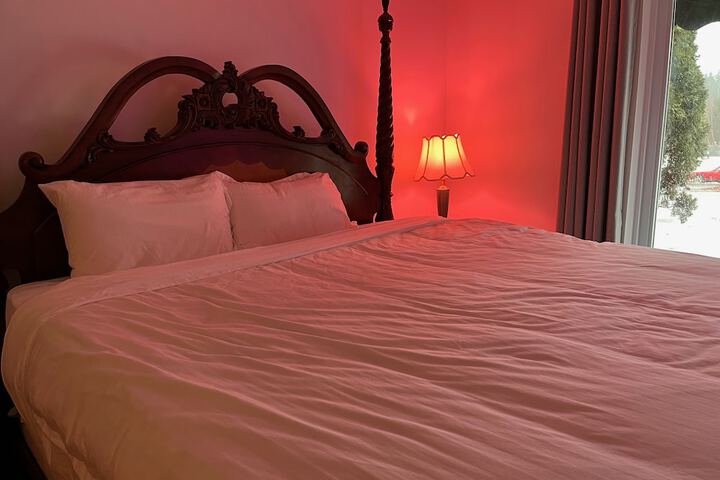 Room 13 of 39