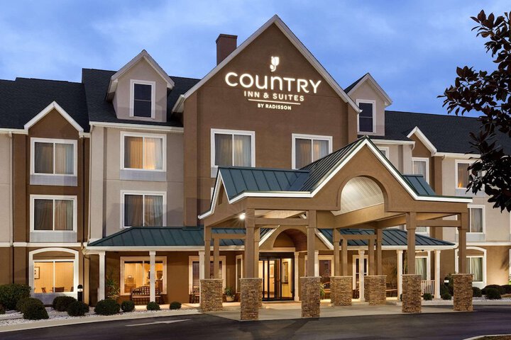 Country Inn & Suites by Radisson Savannah I-95 North, GA