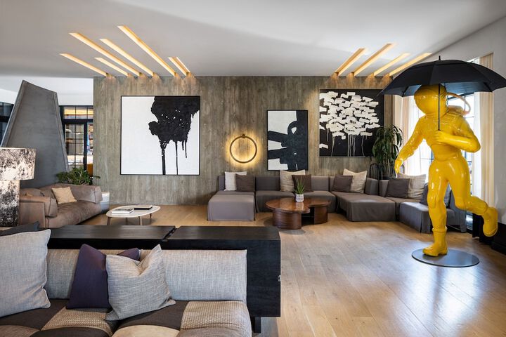 Hotel 8 of 136