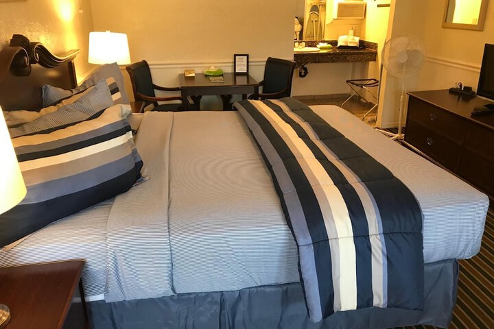 Room 31 of 36