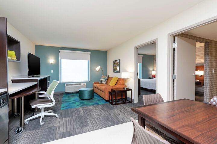 Room 10 of 35