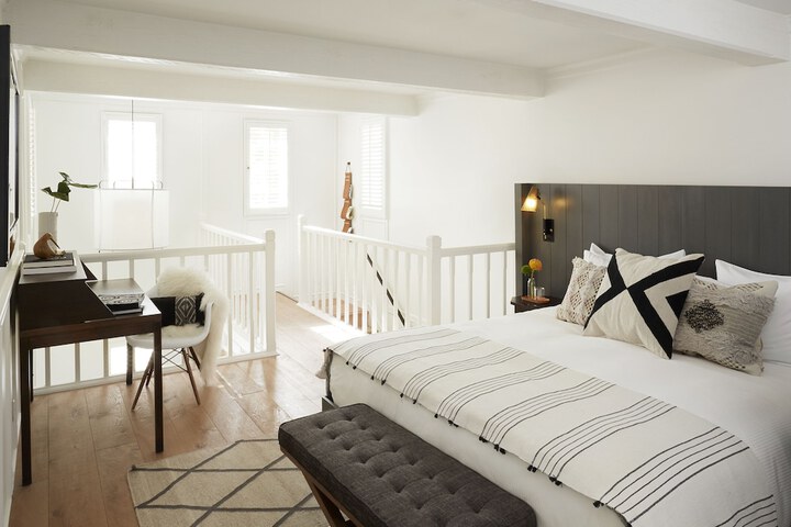 Room 17 of 41