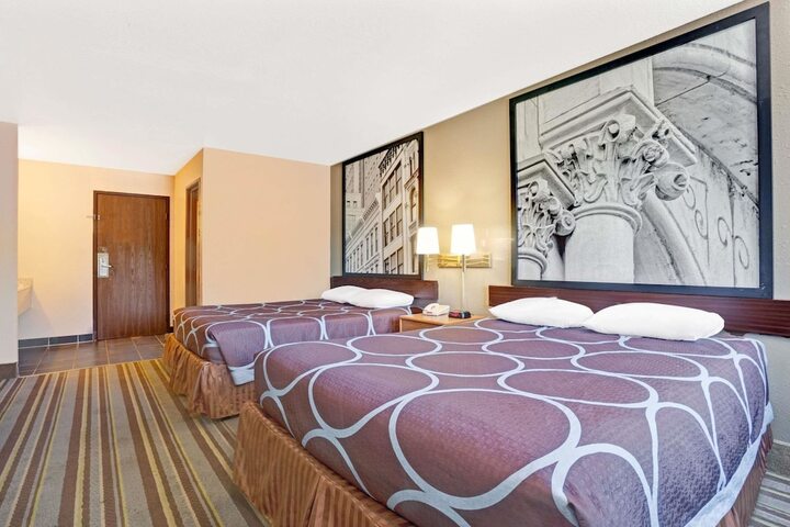 Room 18 of 19