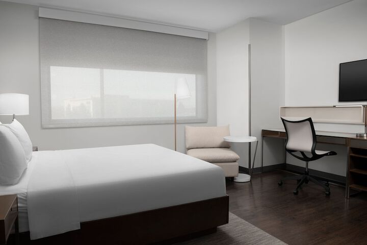 Room 30 of 46