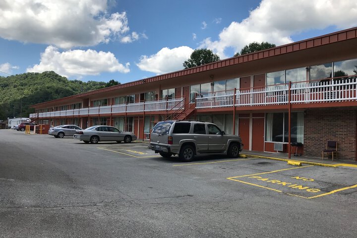 Daniel Boone Motor Inn
