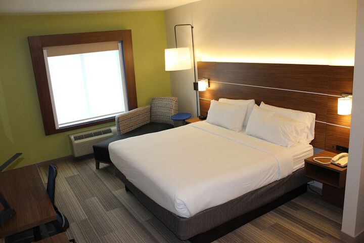 Room 25 of 68