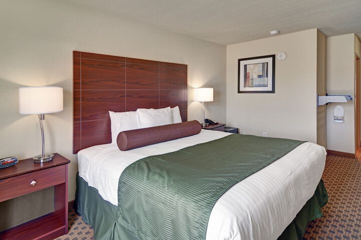 Room 8 of 41
