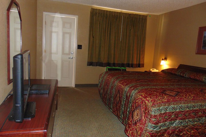 Room 38 of 40