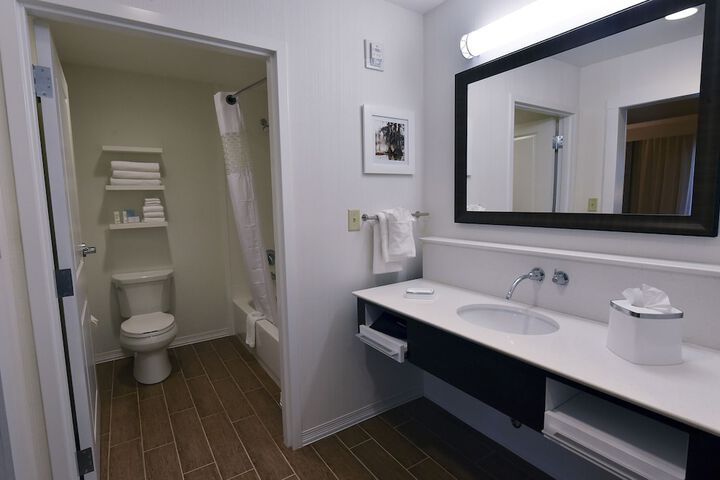 Room 25 of 56