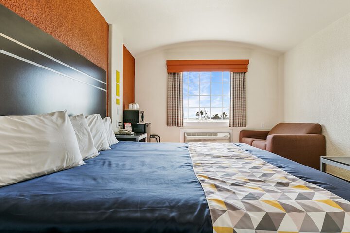 Room 21 of 79