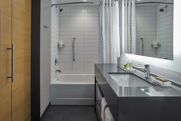 Hilton Des Moines Downtown