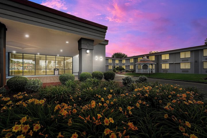Hotel 4 of 36