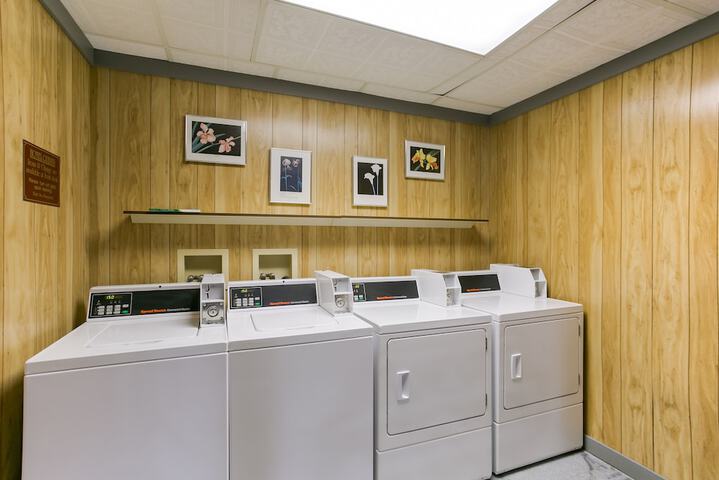 Room 15 of 48