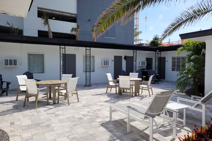 Sundeck 115 of 131