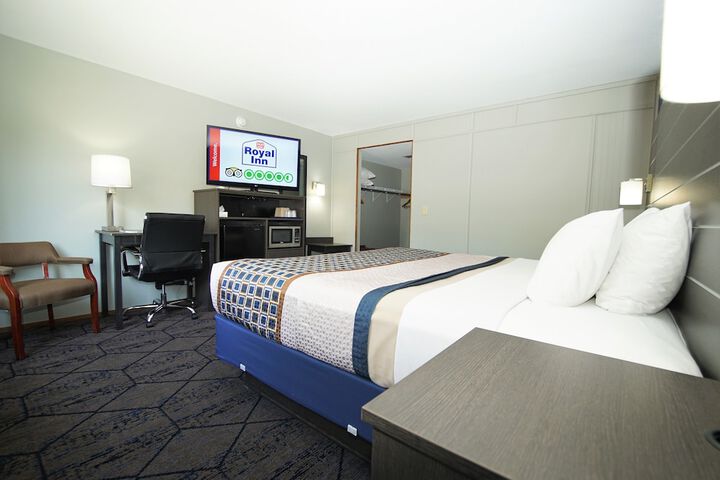 Room 16 of 30