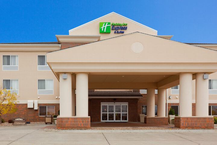 Holiday Inn Express & Suites Yankton by IHG