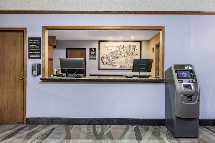 Super 8 by Wyndham Valentine NE