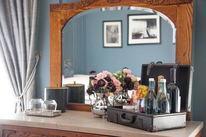 The Culver Hotel
