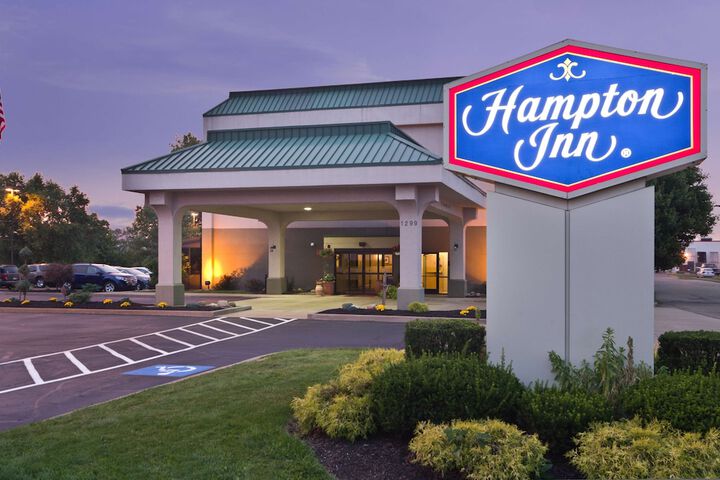 Hampton Inn New Philadelphia
