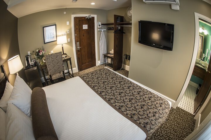 Hume Hotel & Spa