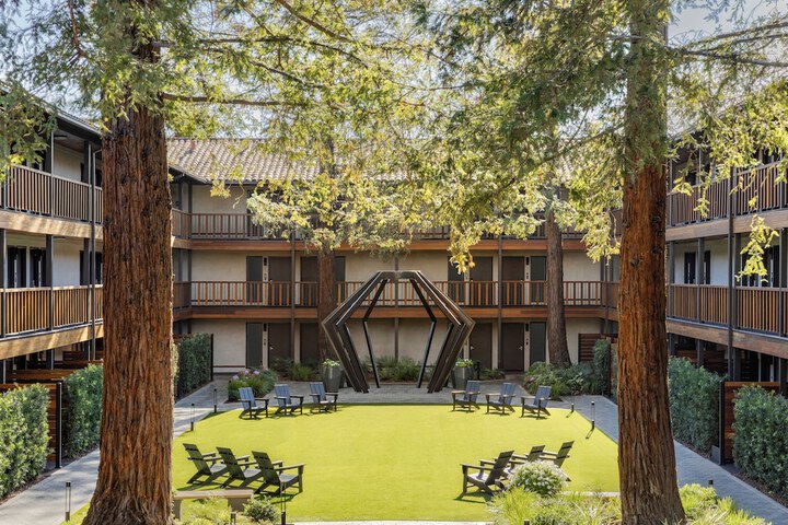 Casa Mani Resort Napa Valley Curio Collection by Hilton