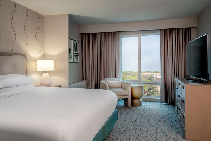 DoubleTree by Hilton Chicago - North Shore Conference Center