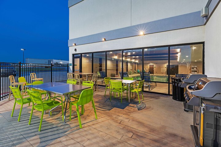 Terrace/Patio 46 of 51