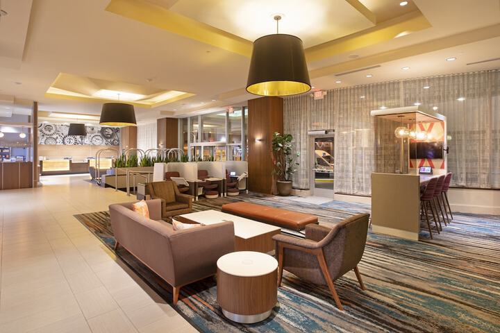 Hotel 11 of 112