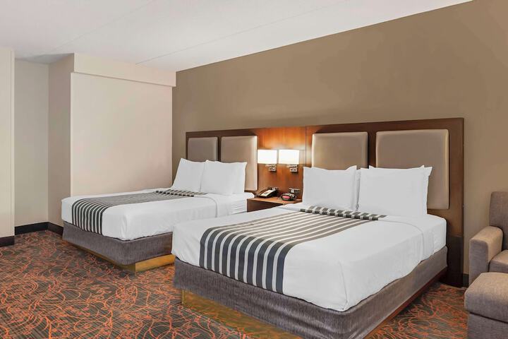 Best Western Plus Executive Inn