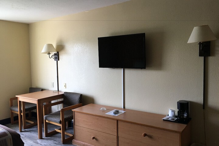 Room 19 of 35