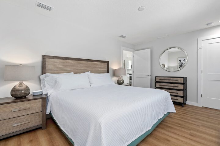 Escape Coastal Resort on Casey Key