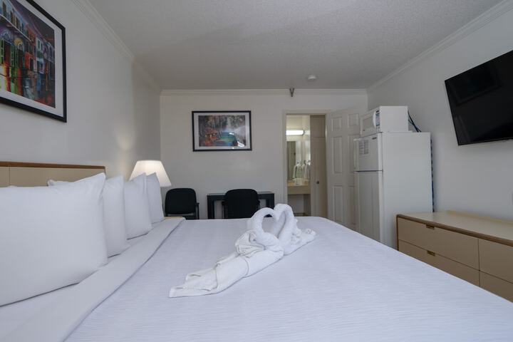 Room 17 of 30