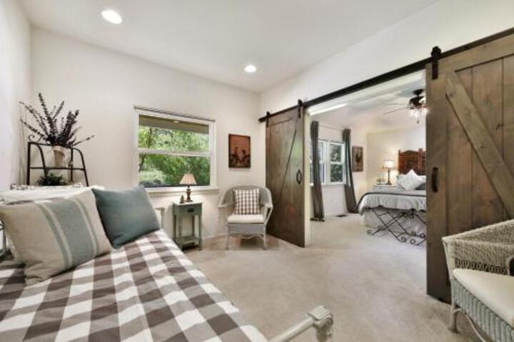 9412 Mervin Ave Home