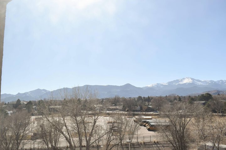 Quality Inn and Suites Garden of the Gods